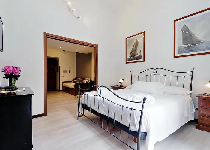 4bnb - Cavour Square Apartment *